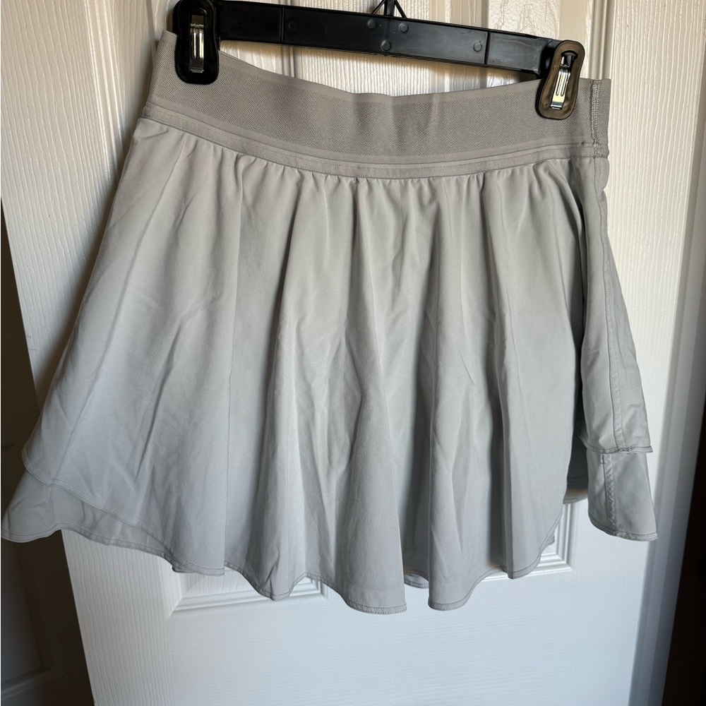Lululemon Light Gray Women's Skirt